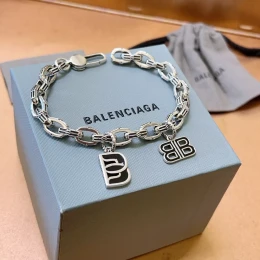 balenciaga bracelets s_12b0411